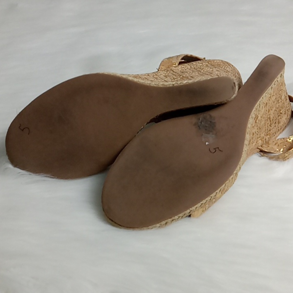 Tory Burch gold and brown heels - Picture 5 of 8